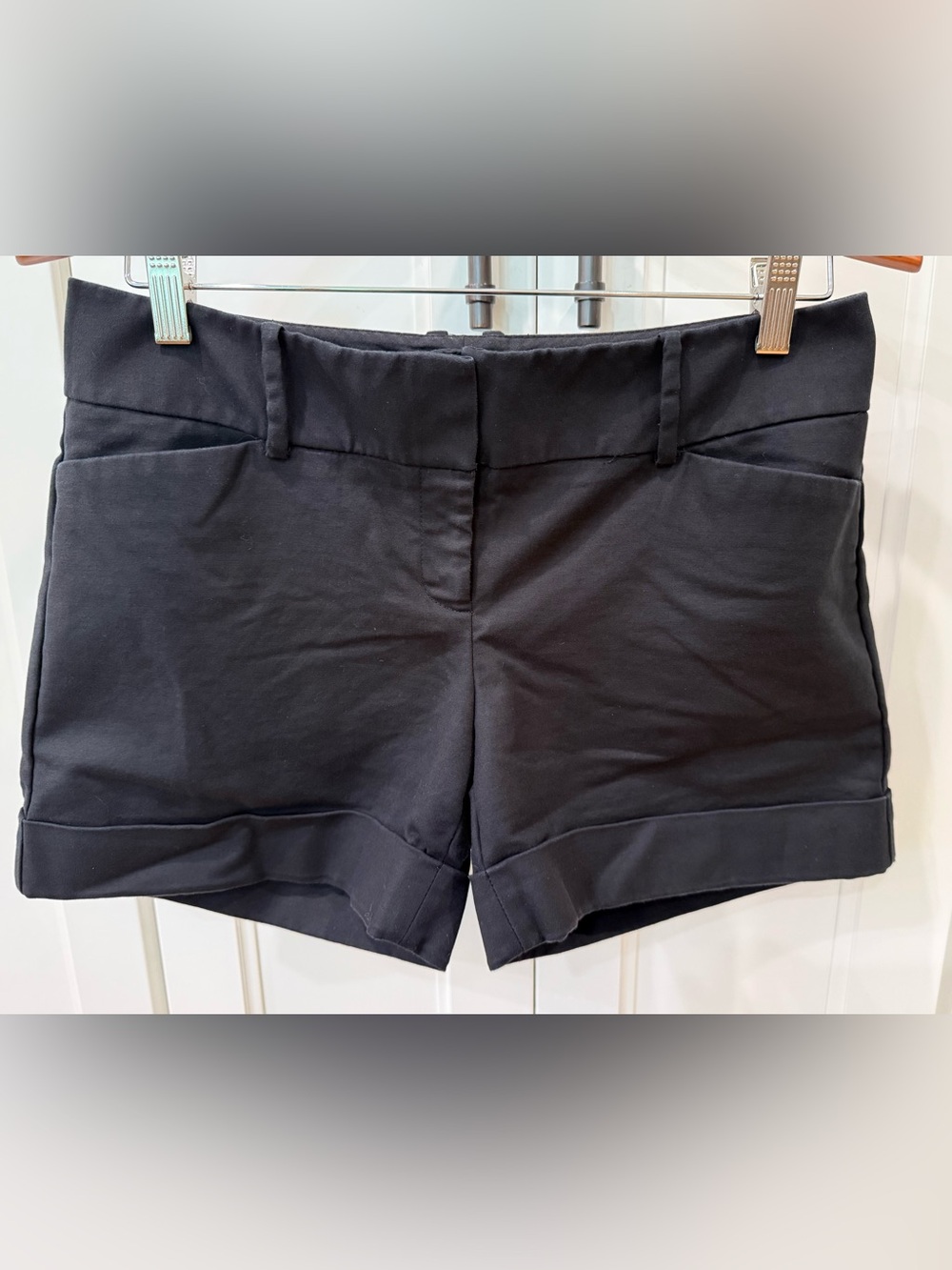 The Limited Drew Fit City Short 8